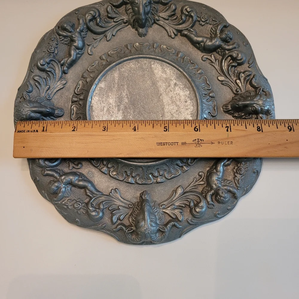 Vintage Pewter Plate. - Picture 8 of 8